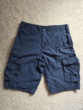 Urban Pipeline 32 Men's Navy Cargo Shorts Perfect For Summer BBQs